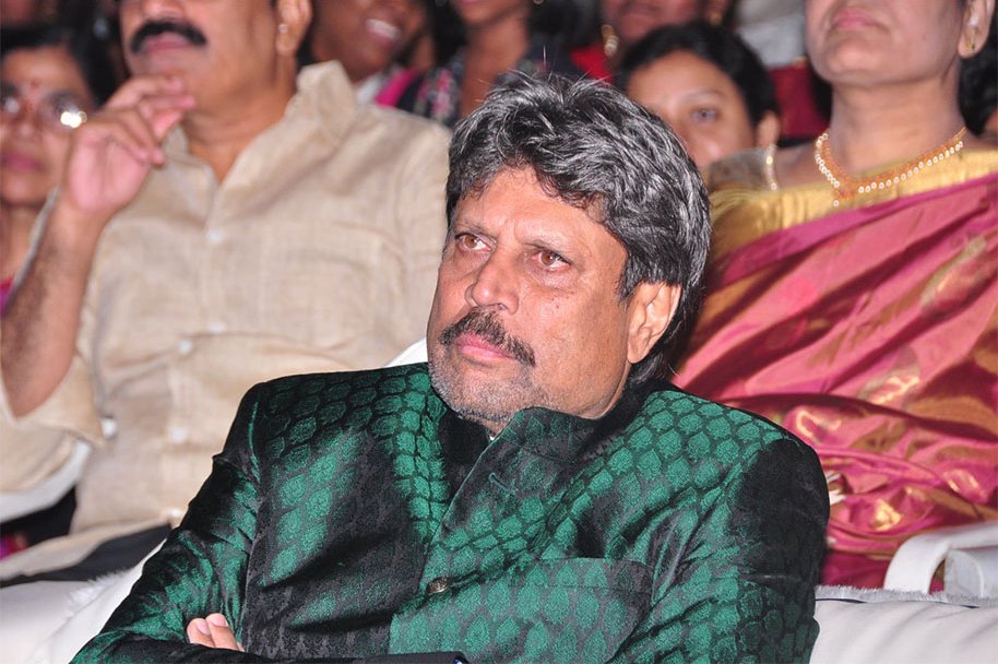 Dil-Deewana-Audio-Launch-by-Kapil-Dev